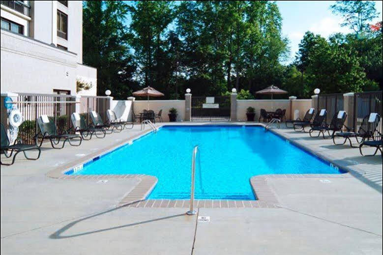 Holiday Inn Express & Suites Alpharetta By Ihg Экстерьер фото